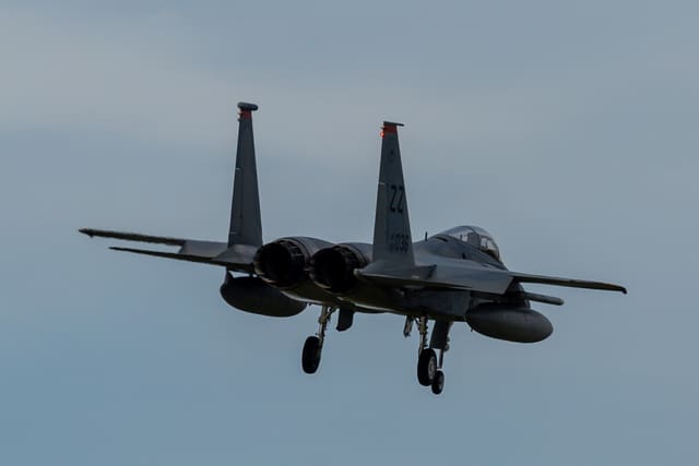  - Twin-engine aircraft