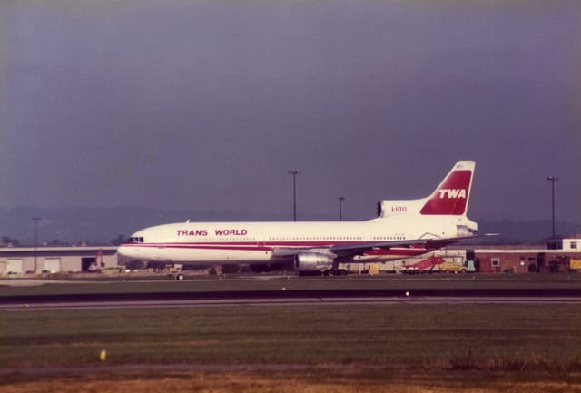 N31030 - Lockheed