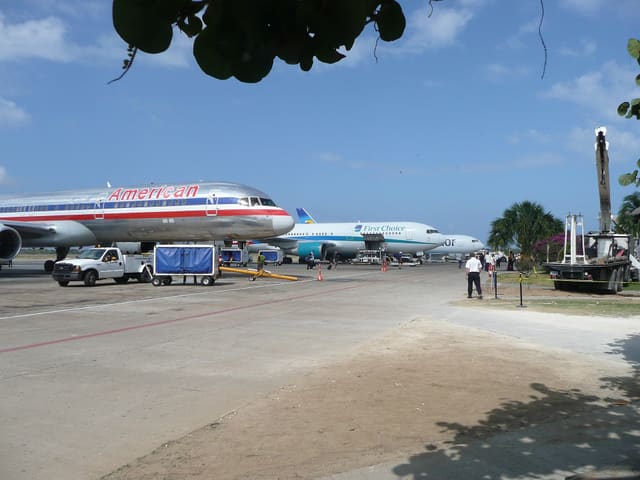 N662AA - Boeing