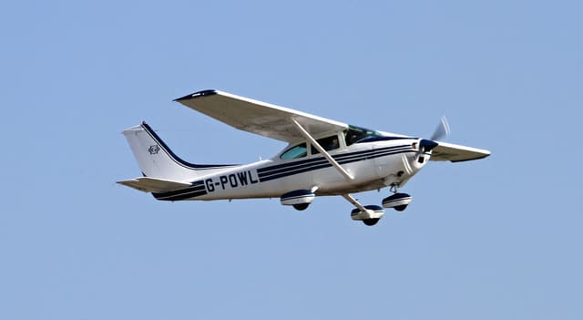 G-POWL - Cessna