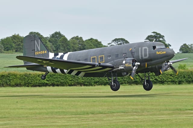 N74589 - Aircraft