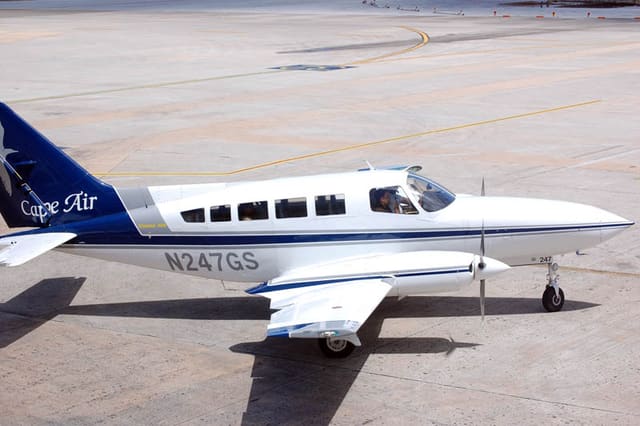 N247GS - Twin-engine aircraft