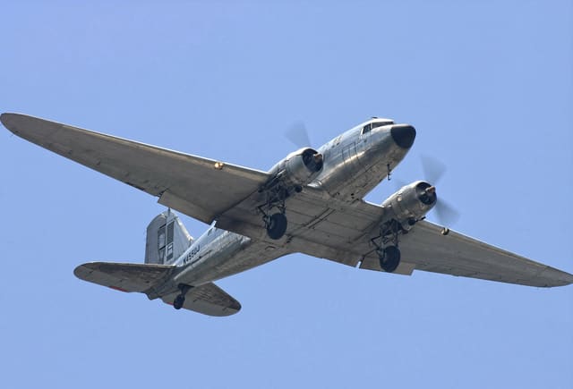 N4550J - Twin-engine aircraft