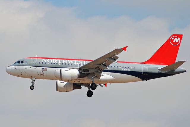 N328NB - Airbus