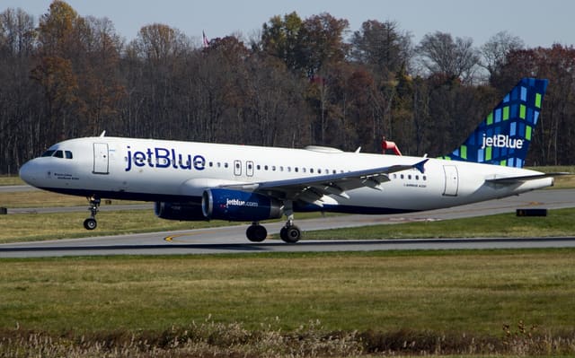 N646JB - Airbus