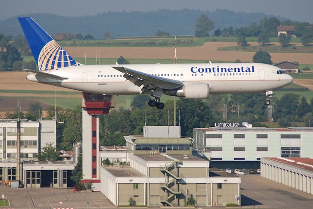 N68155 - Twin-engine aircraft