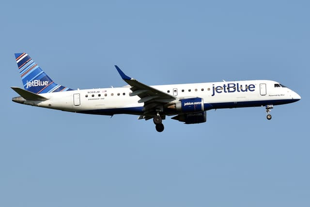 N368JB - Embraer