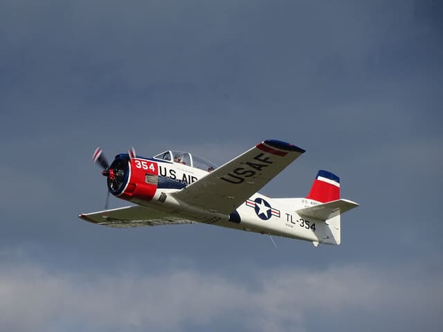 N1328B - Warbird