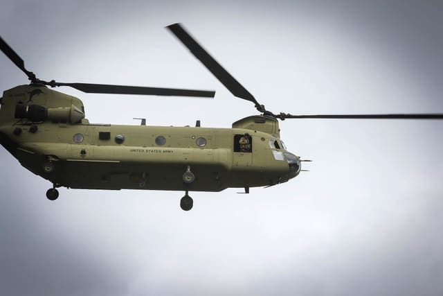  - Helicopter