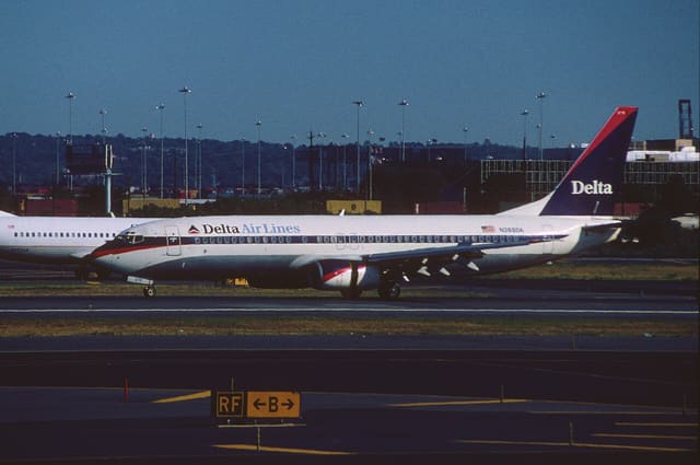 N388DA - Boeing