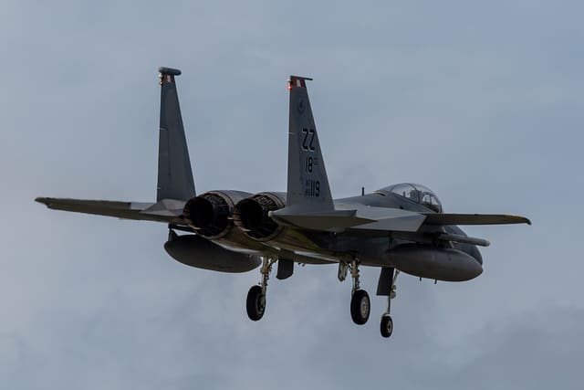  - Twin-engine aircraft
