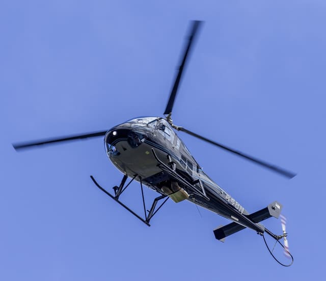 N48N - Helicopter