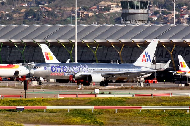 N395AN - Boeing