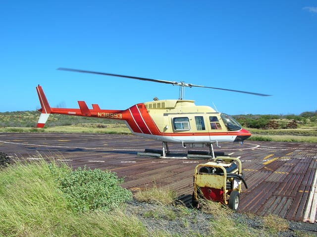 N38993 - Helicopter