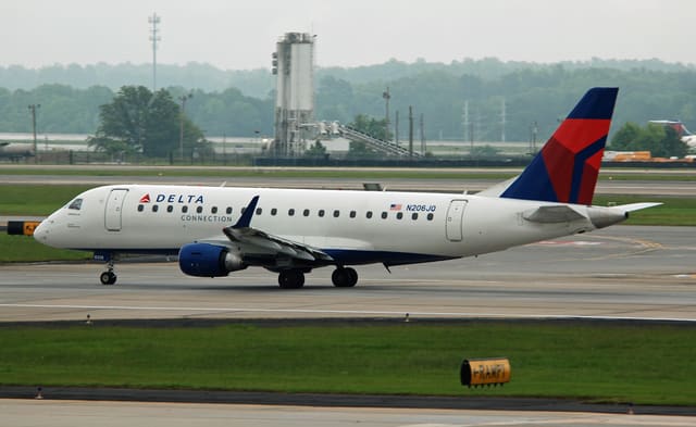 N206JQ - Embraer