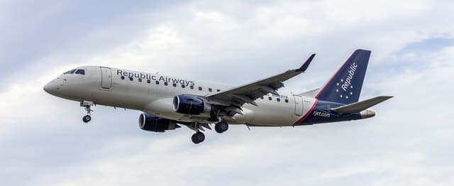 N402YX - Embraer