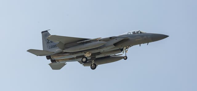  - Twin-engine aircraft