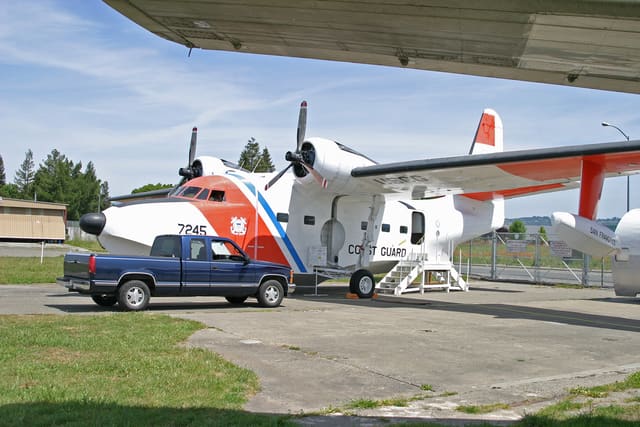 N70262 - Twin-engine aircraft
