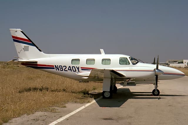 N9240Y - Twin-engine aircraft