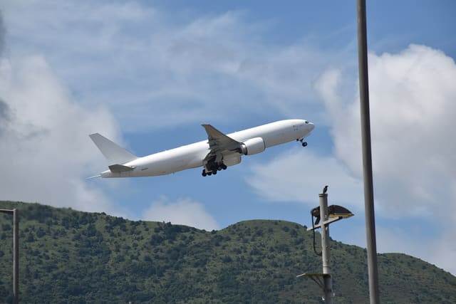 N704GT - Twin-engine aircraft