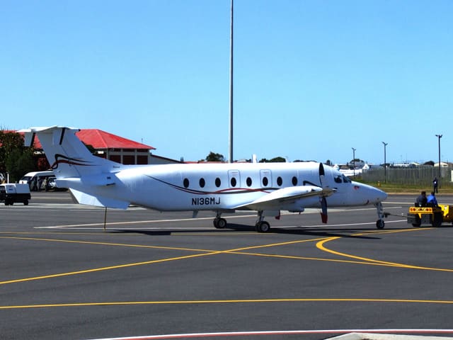 N136MJ - Beechcraft