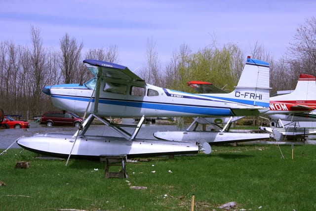 C-FRHI - Cessna
