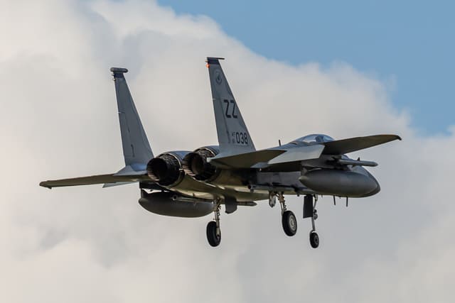  - Twin-engine aircraft