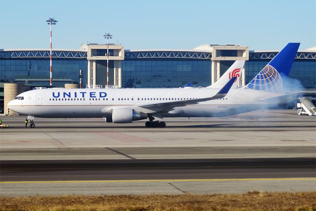 N662UA - Boeing
