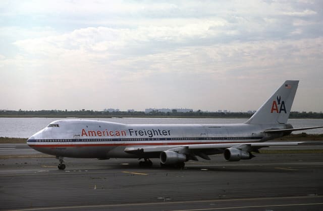 N9676 - Boeing