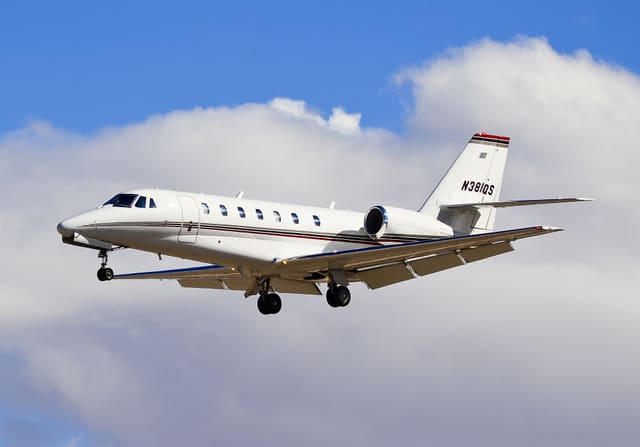N381QS - Business jet