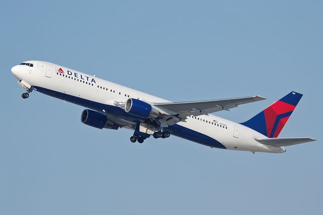 N130DL - Boeing