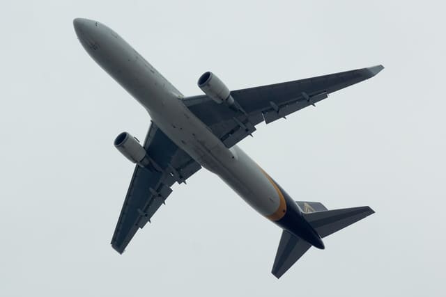 N351UP — Twin-engine aircraft