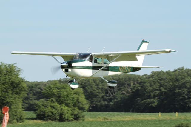 N9921E - Cessna