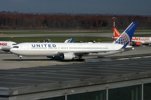 N669UA - Boeing