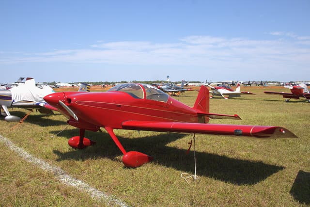 N96SM - Single-engine aircraft