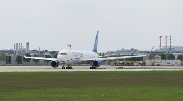 N659UA - Boeing