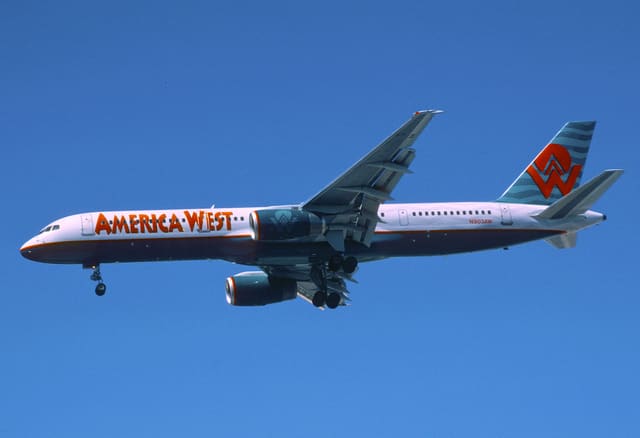N903AW - Twin-engine aircraft