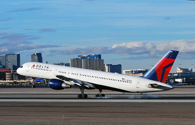 N695DL - Boeing