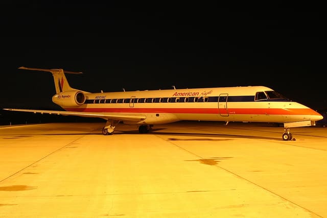 N693AE - Embraer
