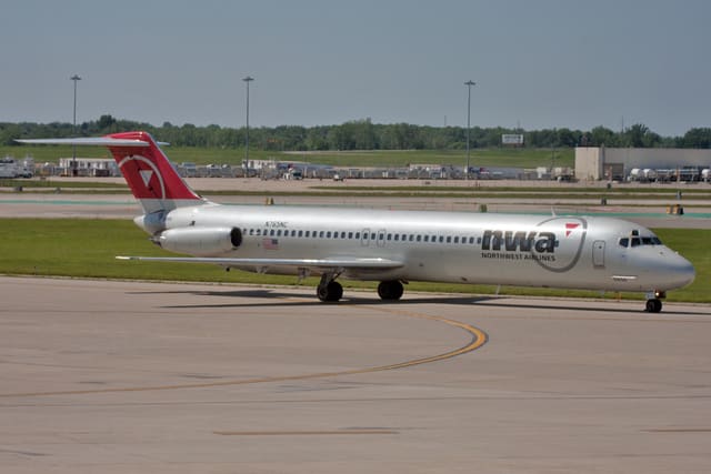 N765NC - Douglas