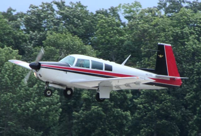 N5781Q - Single-engine aircraft