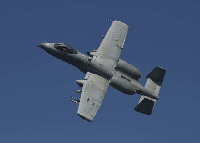  - Twin-engine aircraft