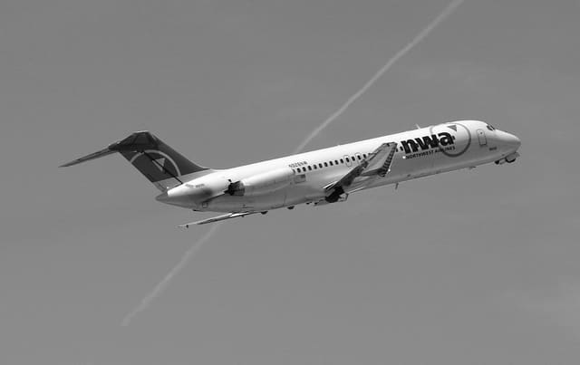 N926NW - Aircraft