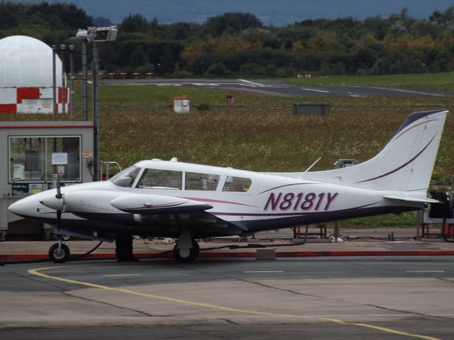 N8181Y - Twin-engine aircraft