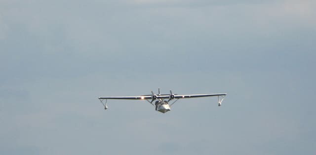  - Twin-engine aircraft