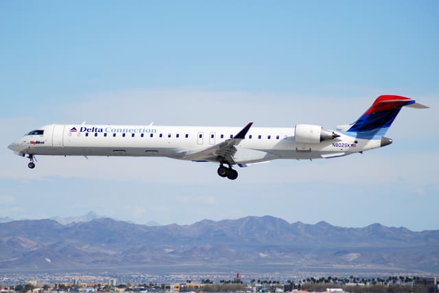 N802SK - Bombardier