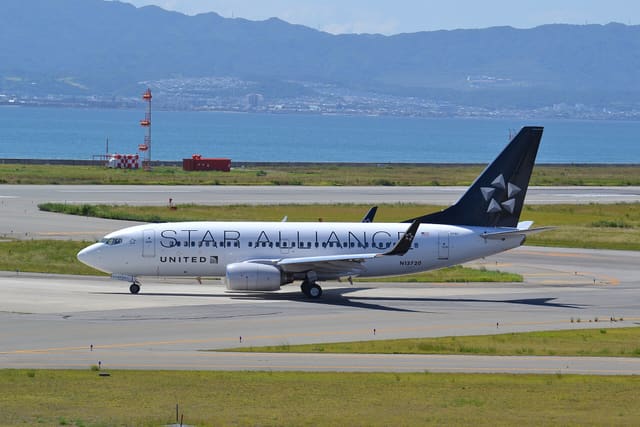 N13720 - Boeing