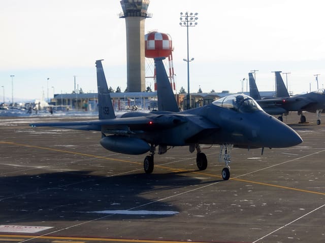  - Twin-engine aircraft