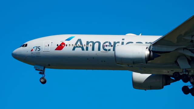 N751AN - Boeing