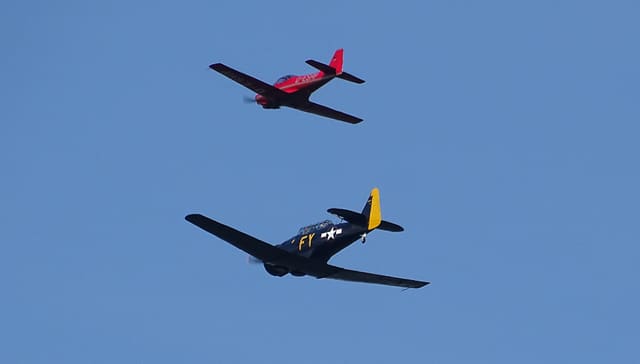 N13FY - Warbird